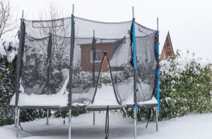 how to winterize your trampoline